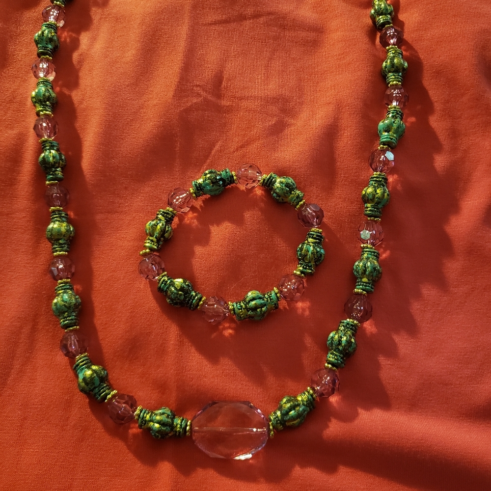 Homemade necklace and bracelet set